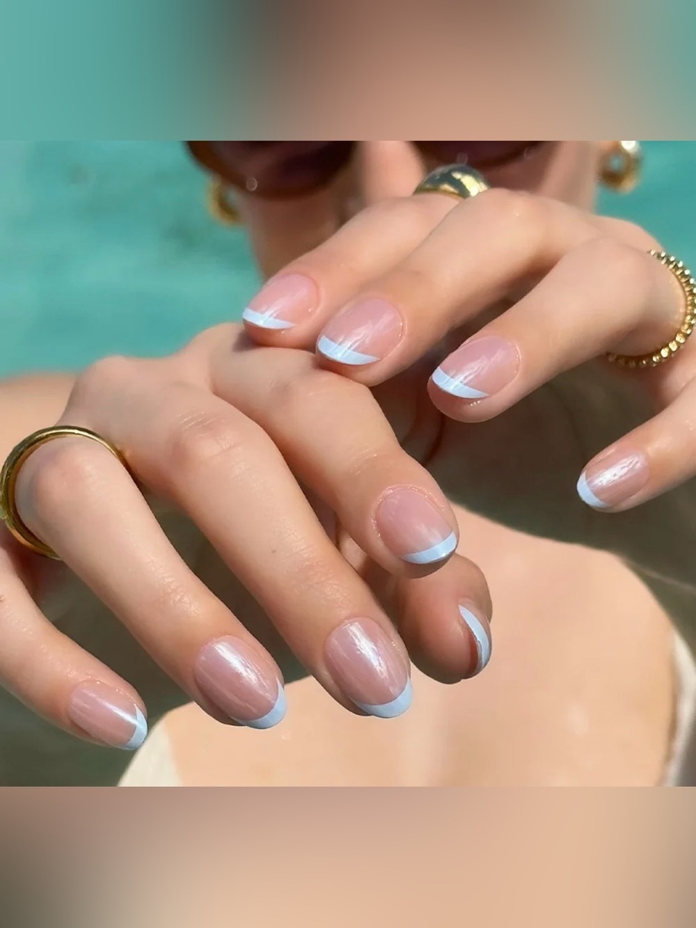 Glamnetic Short Oval Press On Nails - Into Blue